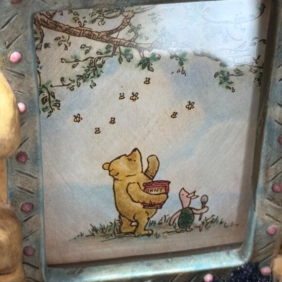 Disney Charpente Classic Pooh Bear Picture Frame Sitting Pose Vintage Resin - Picture 3 of 5